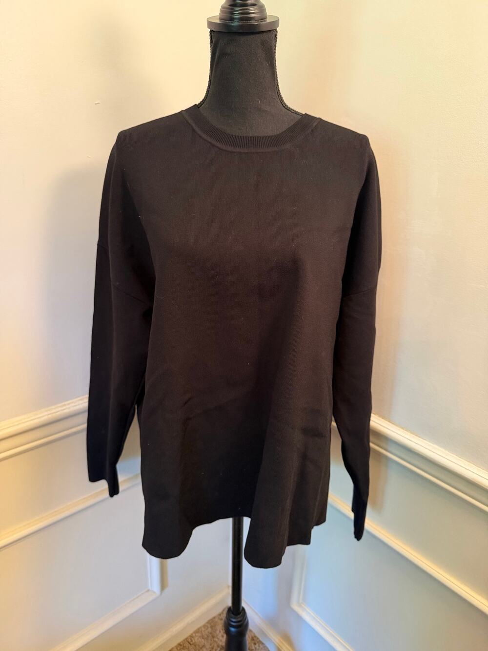 M.M.LaFleur The Para Sweatshirt Black Jardigan Knit Crewneck Sweater Minimalist